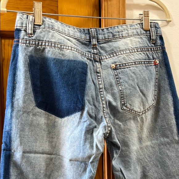 POL NWOT Blue Ankle Cropped Jeans with Two-Tone Design - Picture 4 of 4